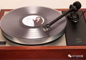 姚璎格第一张个人全原创专辑双胶唱片发布  风林唱片《姚璎格的歌》黑胶、水晶胶唱片发行。